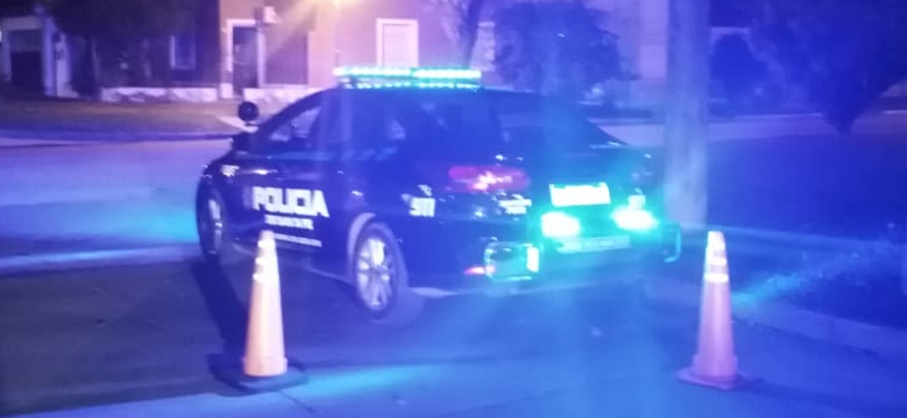 Detuvieron a un policía que amenazó con su arma a su mujer e hija en Avellaneda