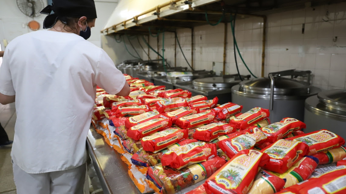 La provincia continúa garantizando alimentos a más de 190.000 alumnas y alumnos santafesinos