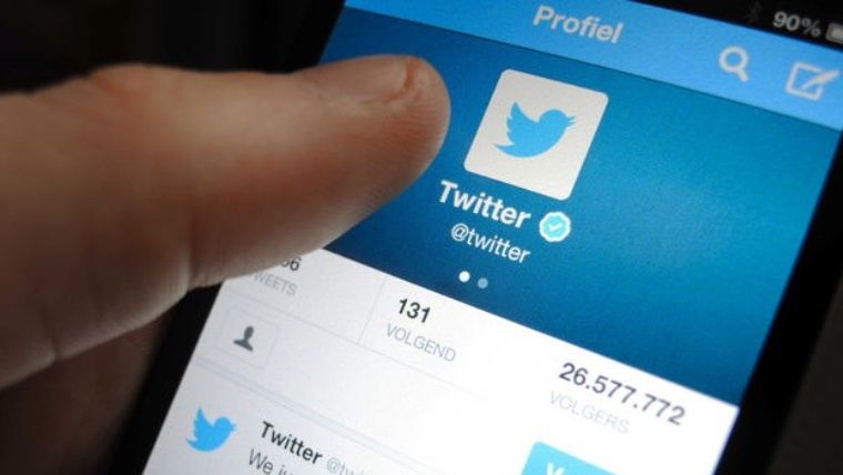 Escrachar por twitter sale caro