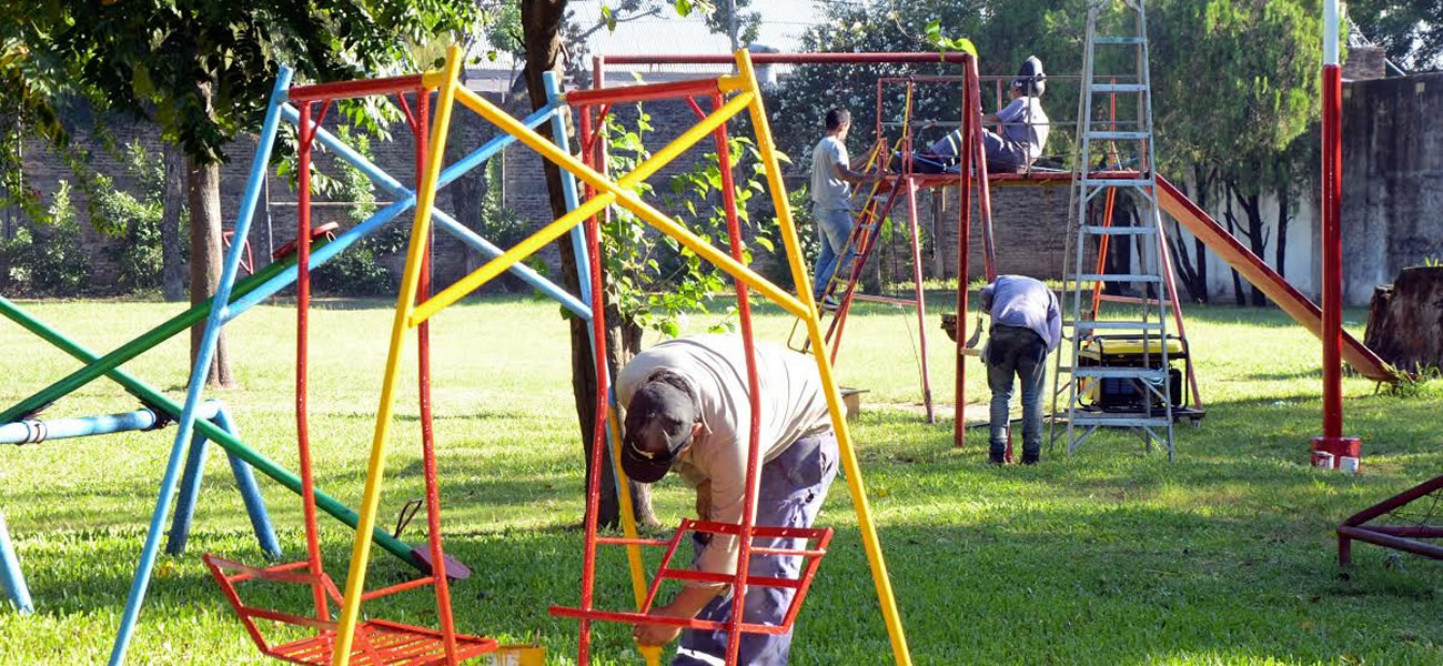 Repararon la plaza de barrio Moreno