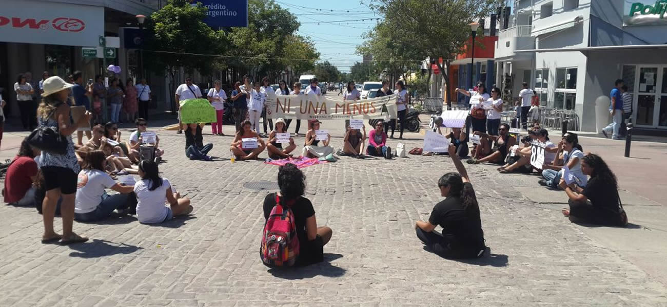 Mujeres pararon en Reconquista