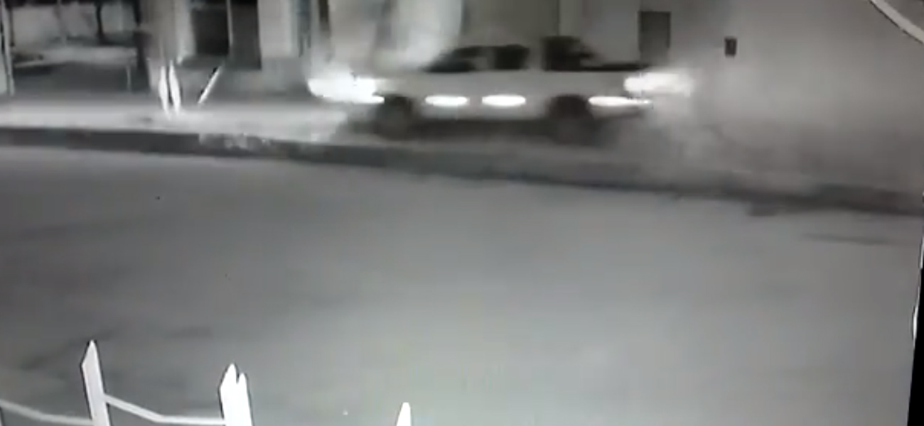 VIDEO – PDI busca al conductor de esta camioneta