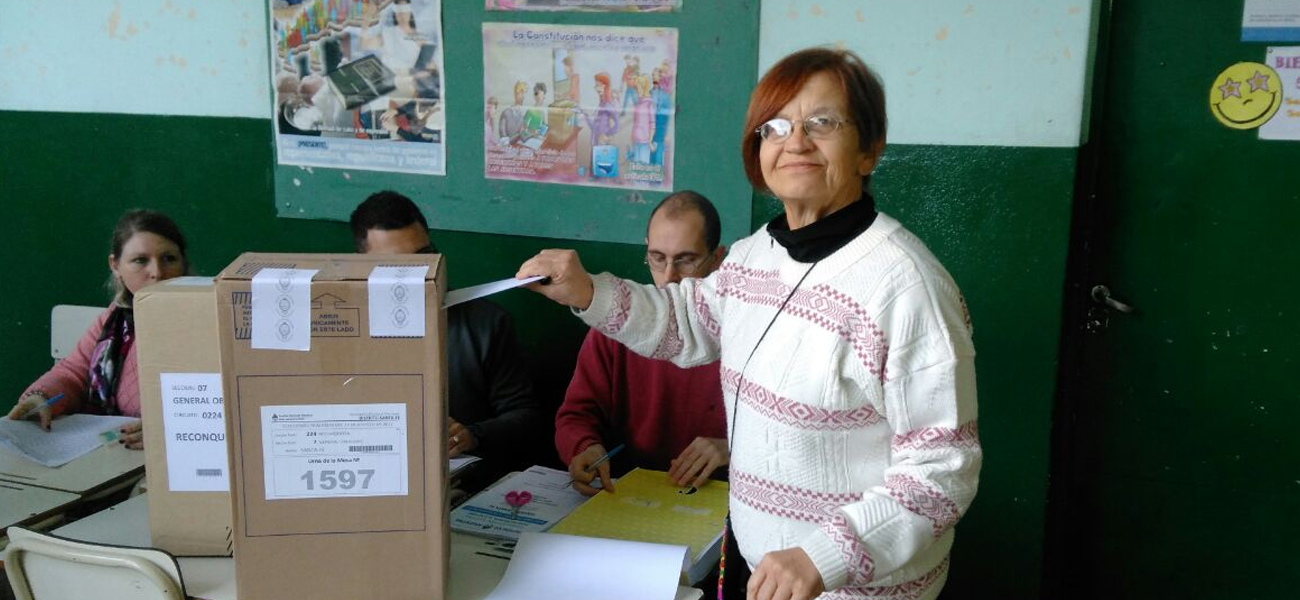 Votó Estela Pietropaolo