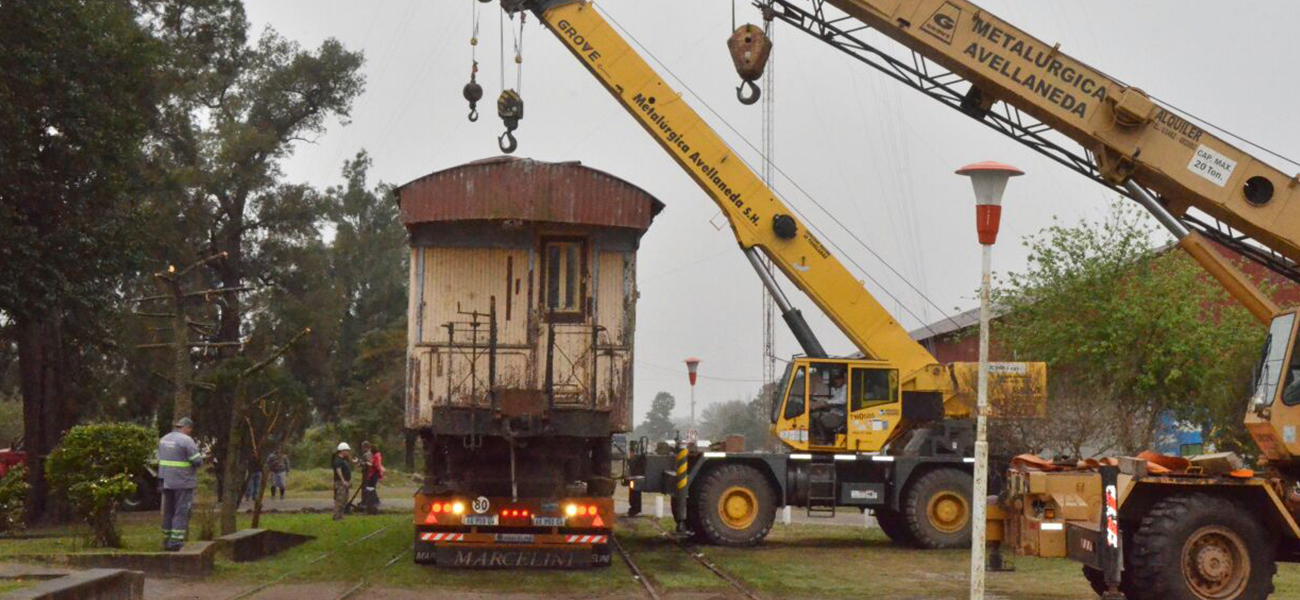 Movieron el furgón ferroviario de La Estación