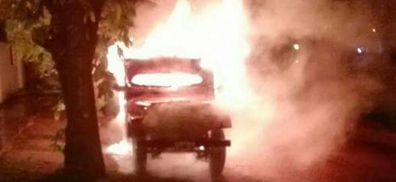 VIDEO: Así se incenciaba el Jeep de Firmán