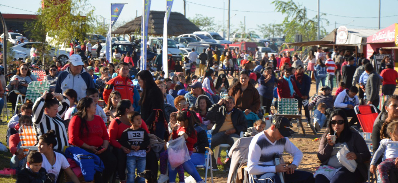 Los niños fueron los protagonistas de la multitudinaria Fiesta de la Orilla