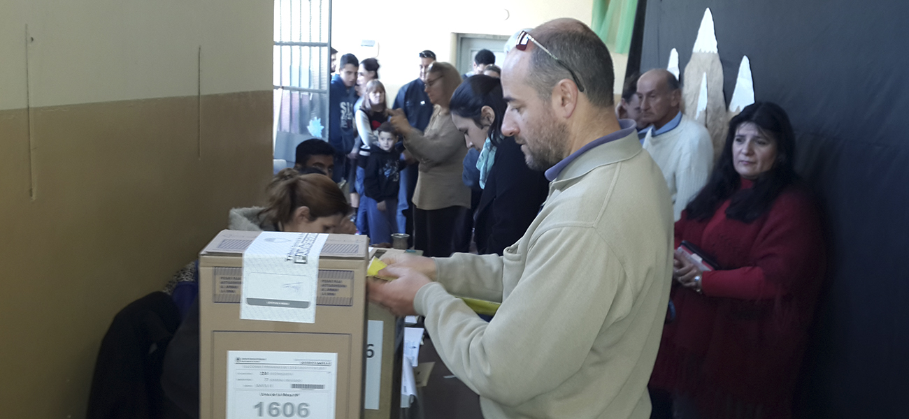 Votó Ricardo Serrichio
