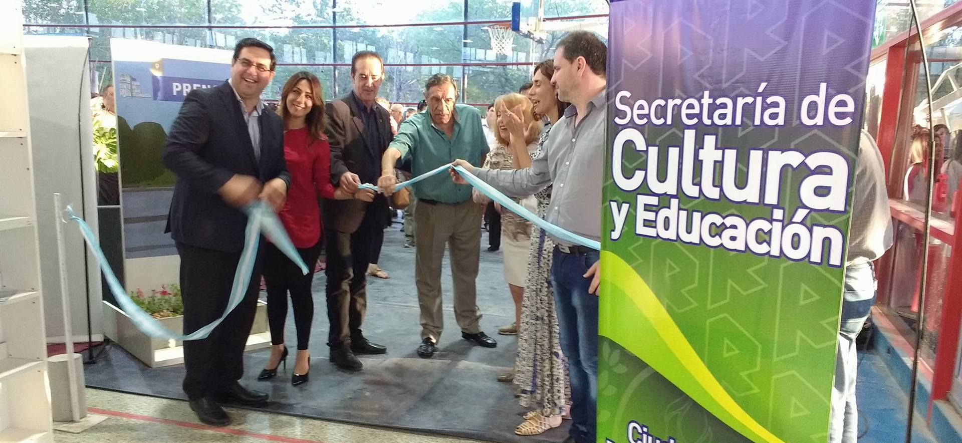 Quedó formalmente inaugurada la Feria del Libro