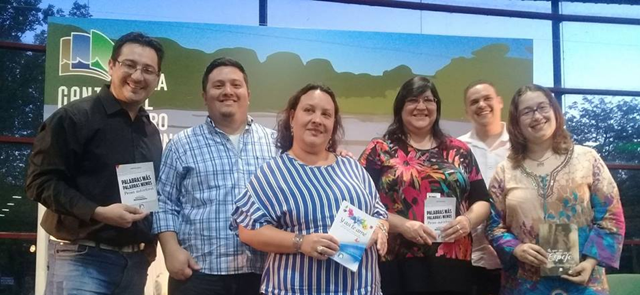 Editorial Semanario Reconquista presentó tres libros