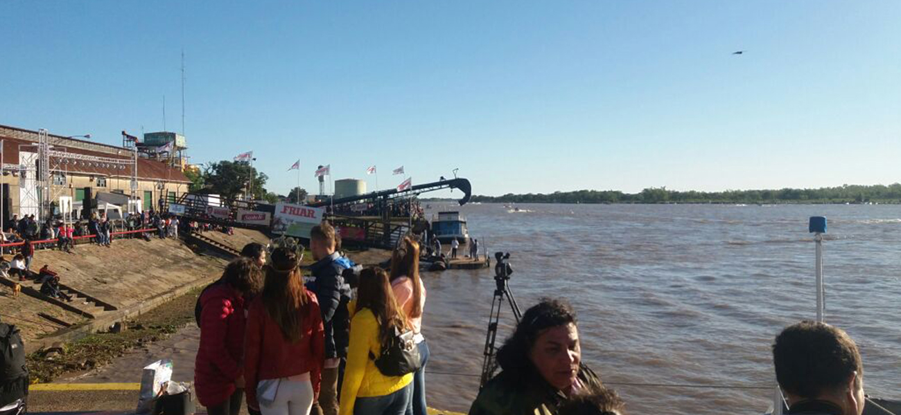 Fotos: El puerto se prepara para la largada del Concurso del Surubí