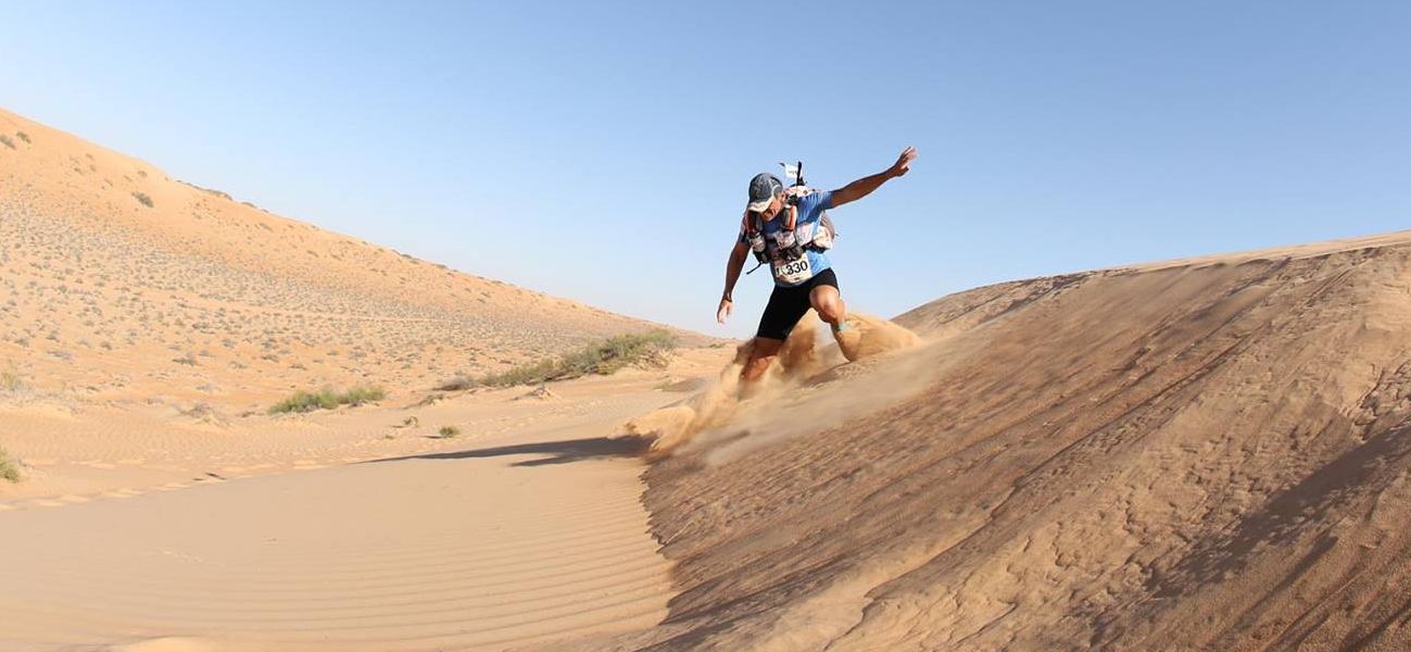 Alejandro Almirón finalizó la 5ta Maratón del Desierto en Omán