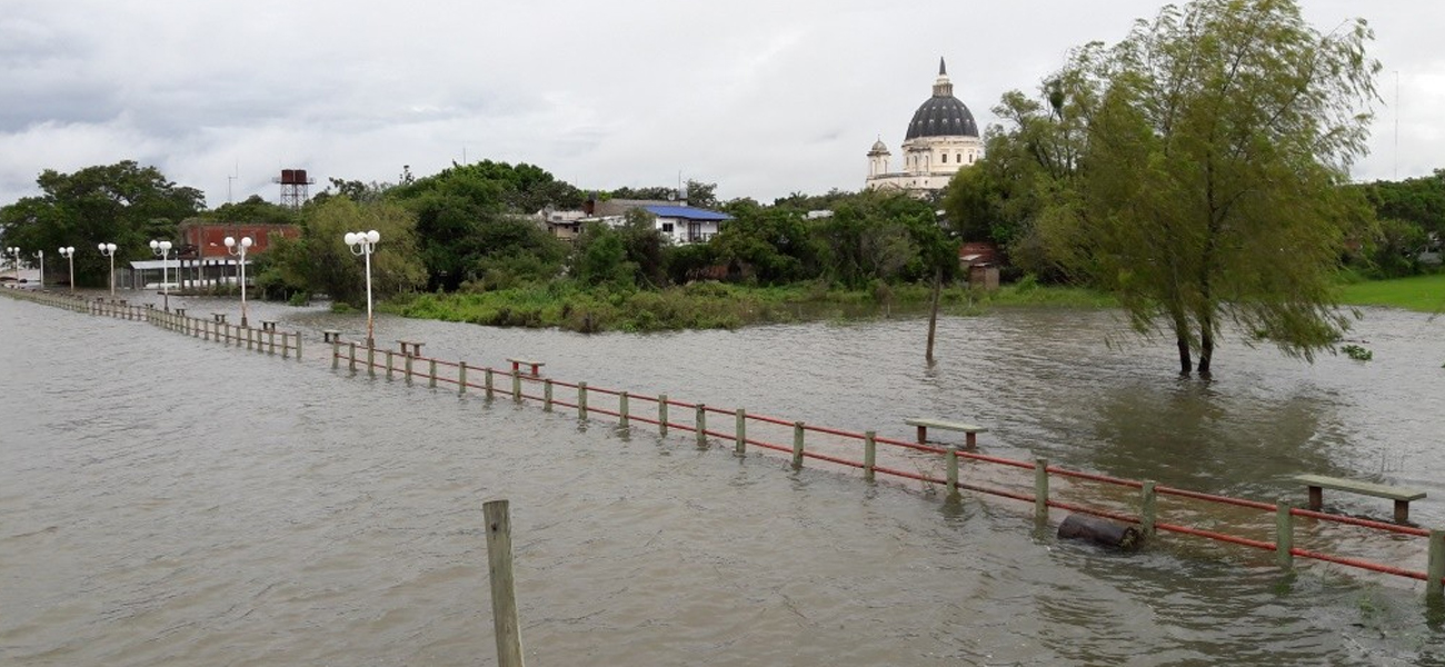 La creciente del Paraná otra vez afecta a la costanera de Itatí