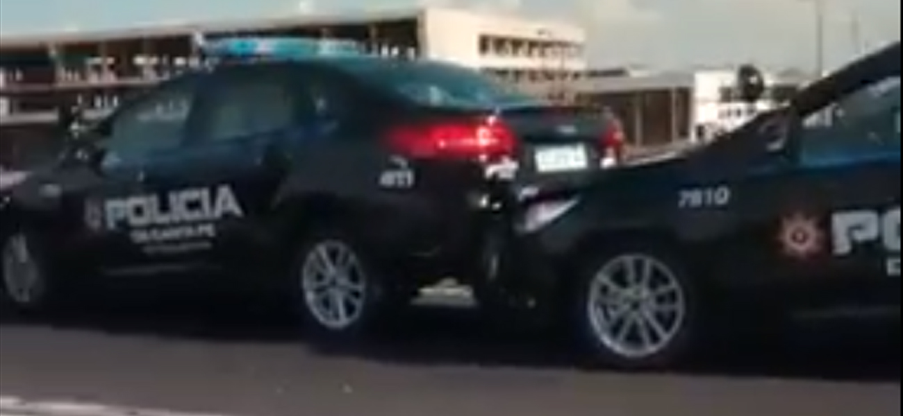 VIDEO – Eran «patrulleros inteligentes» pero chocaron al salir de la fábrica