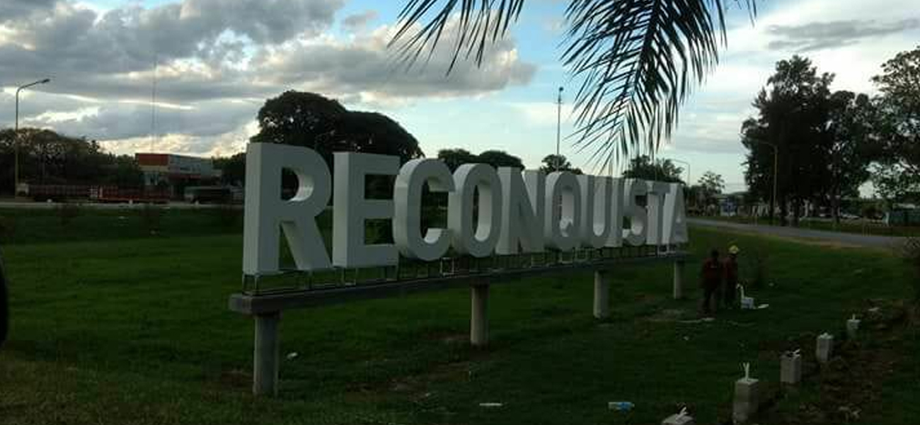 Finalmente Reconquista tiene cartel con el nombre de la ciudad