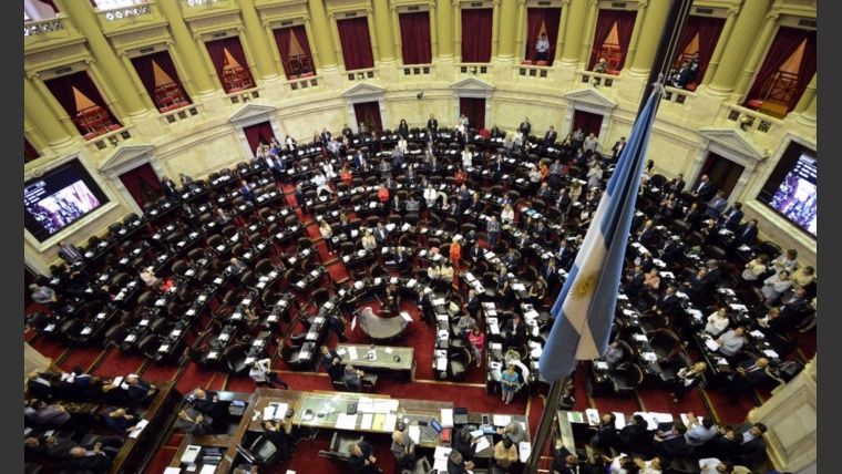 Con quórum, el Senado debate la ley que frena las tarifas aunque habrá veto