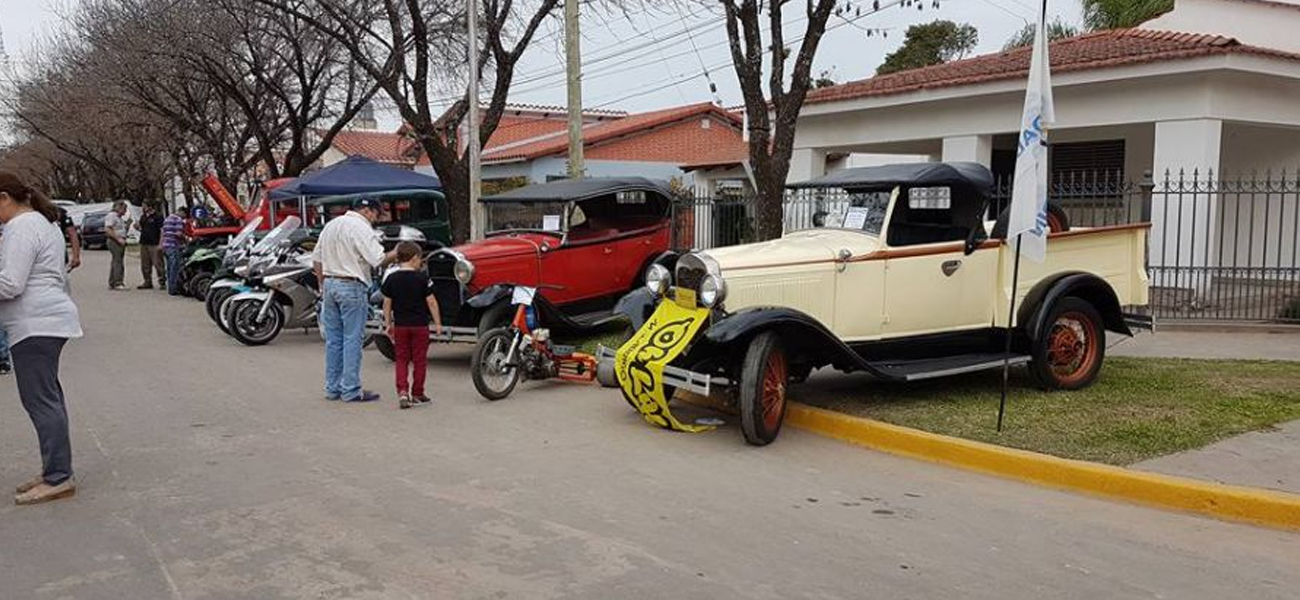 Se viene el sexto encuentro de autos y motos antiguas en Malabrigo