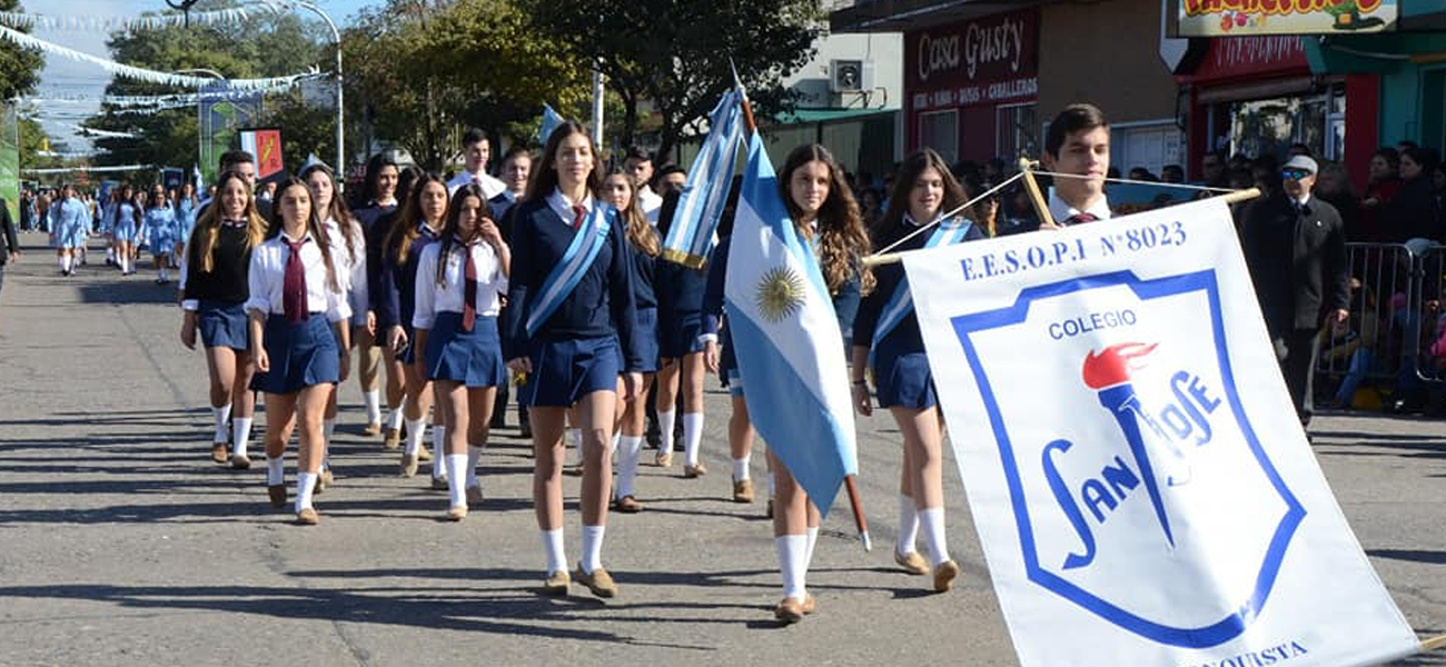 Reconquista celebró el 9 de Julio con un multitudinario desfile cívico ...