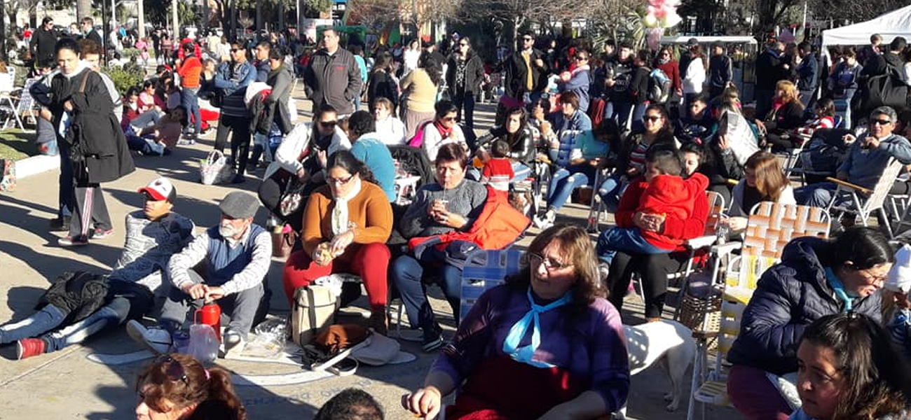 Multitudinario acto en «favor de la vida» en Reconquista