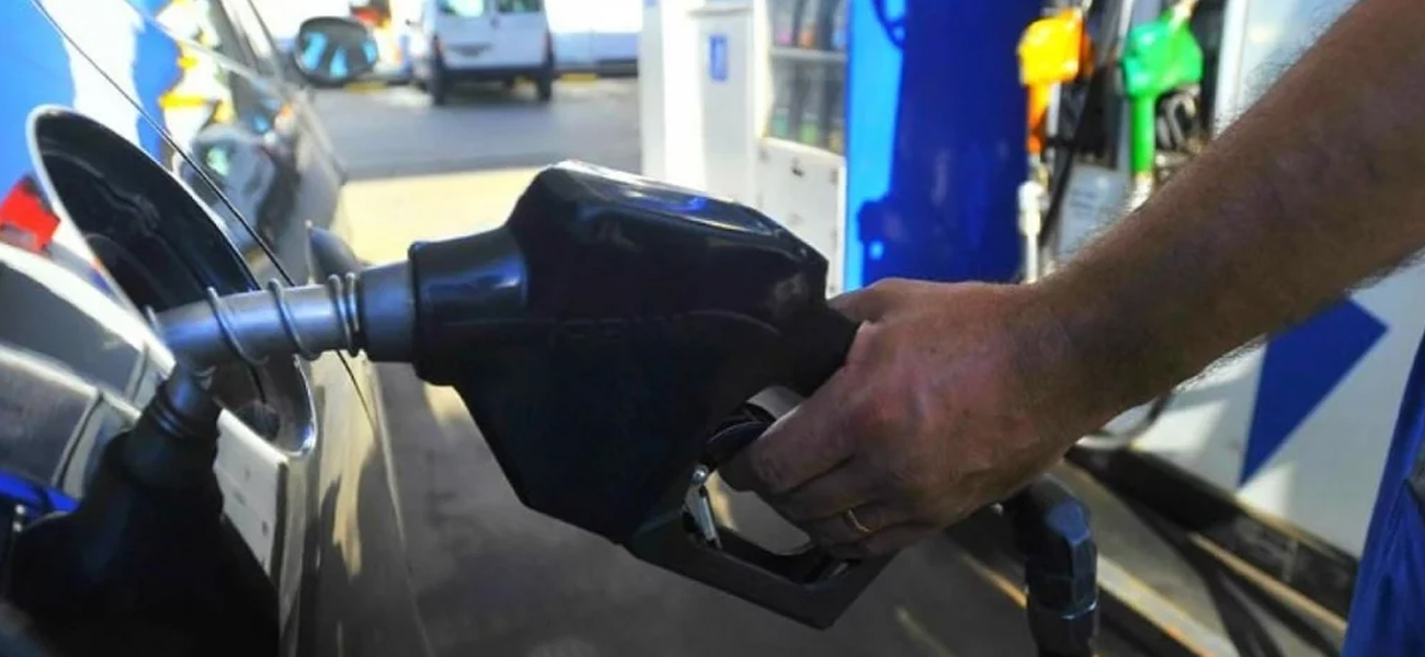 Combustibles: extienden un mes más el congelamiento