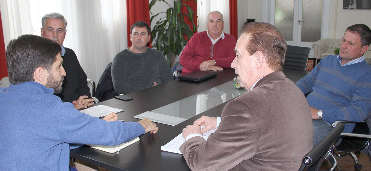 Pullaro recibió a productores de la región por los abigeatos