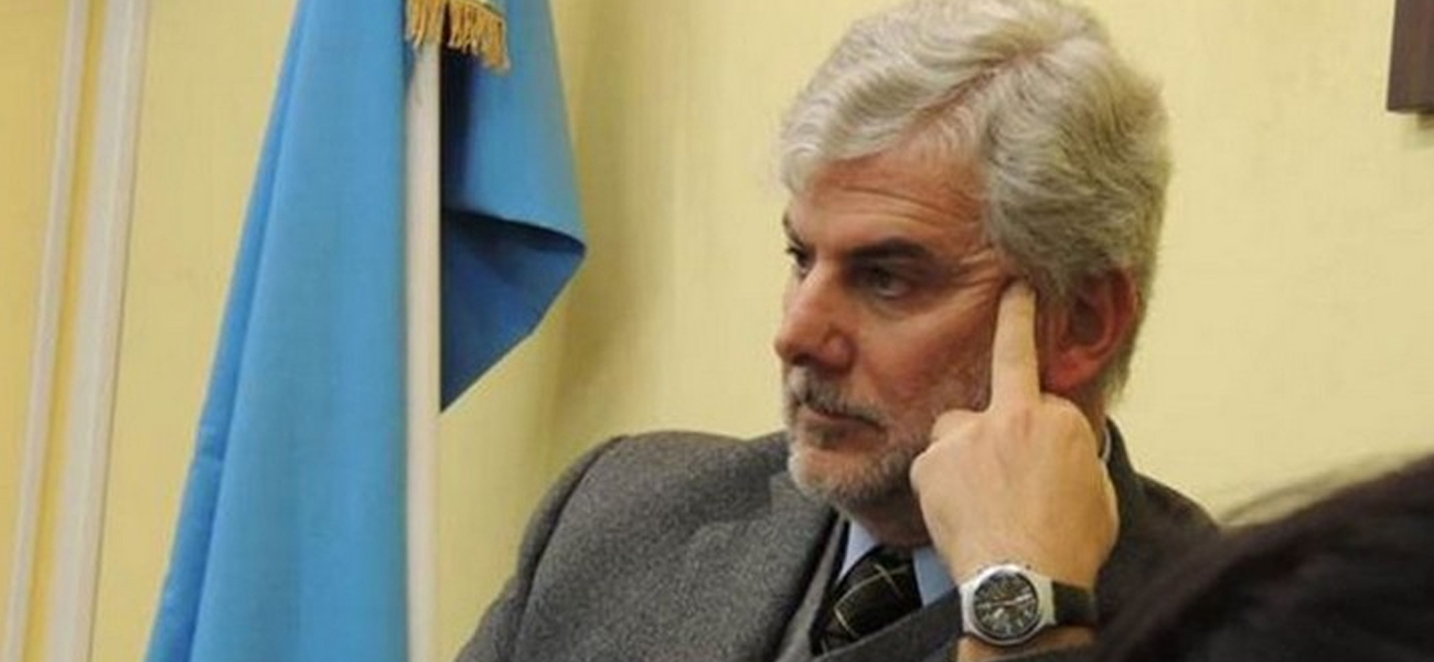 El Juez Muse Chemes presentó la renuncia tras la disculpa del gobernador a C.E.R.