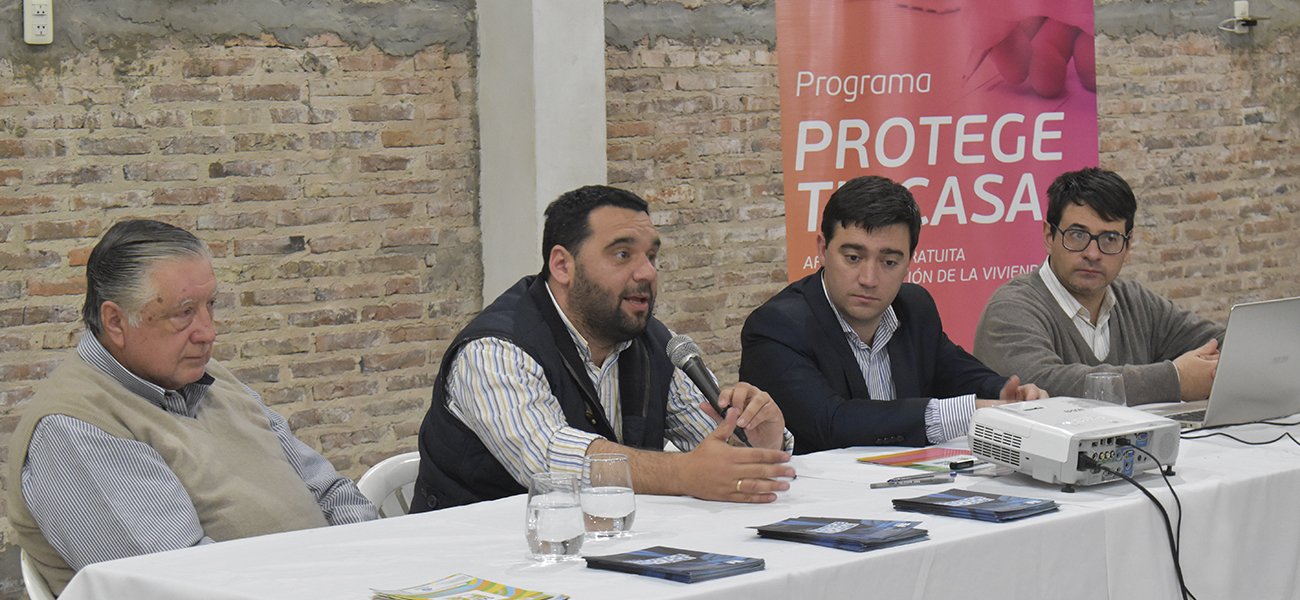 El programa protegé tu casa se presentó en Vera