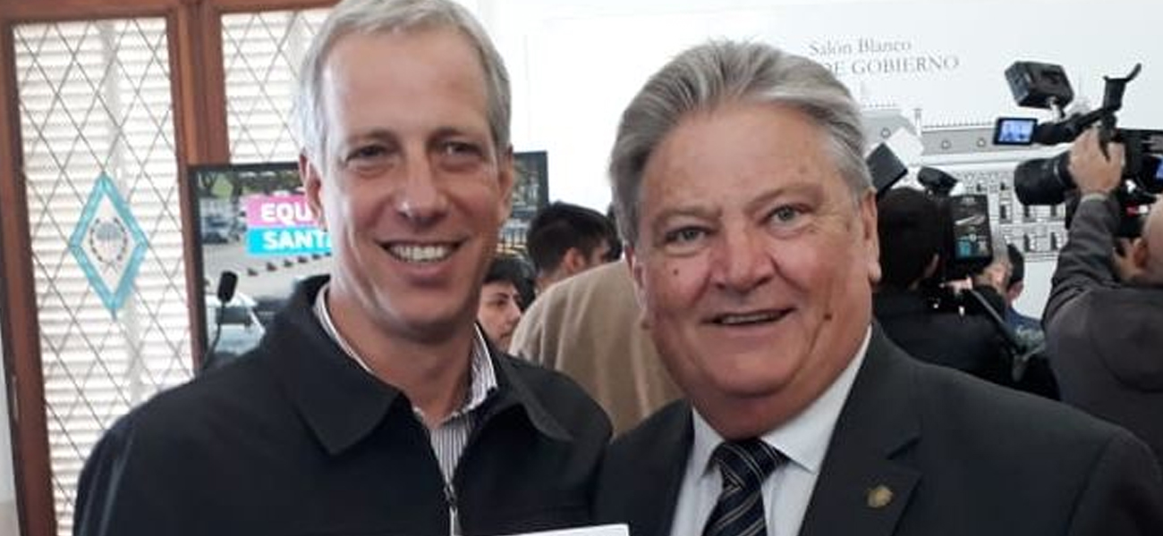 El Intendente Dionisio Scarpín firmó un Convenio para la adquisición de nuevos equipos