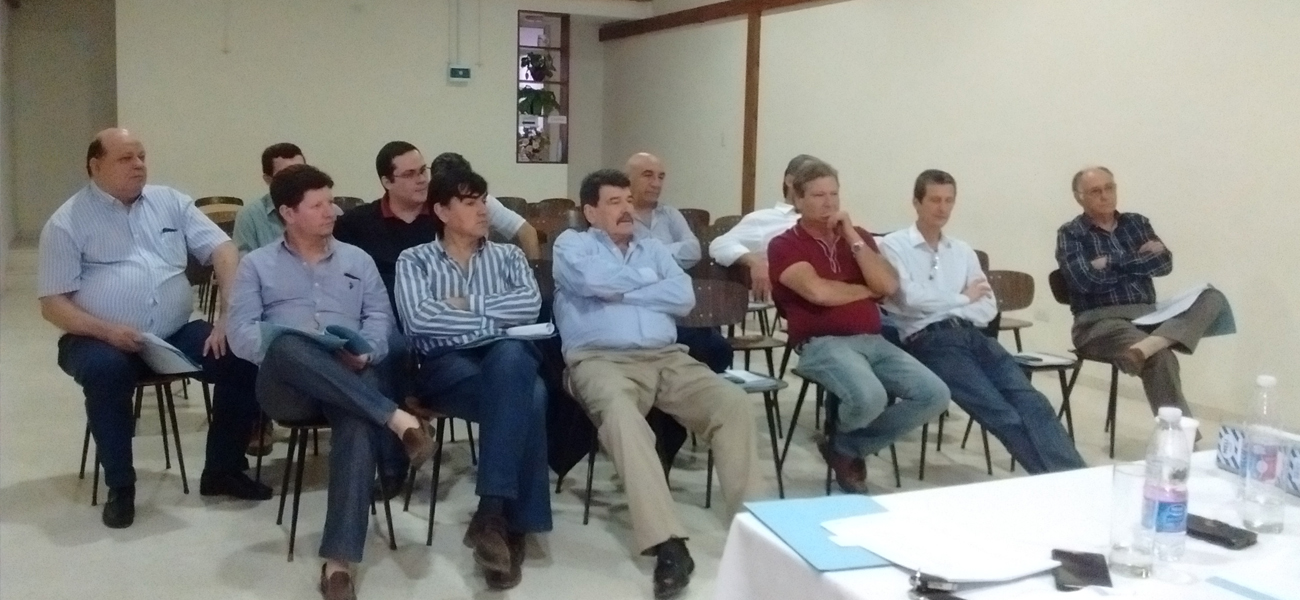 Empresarios protestan por falta de infraestructura