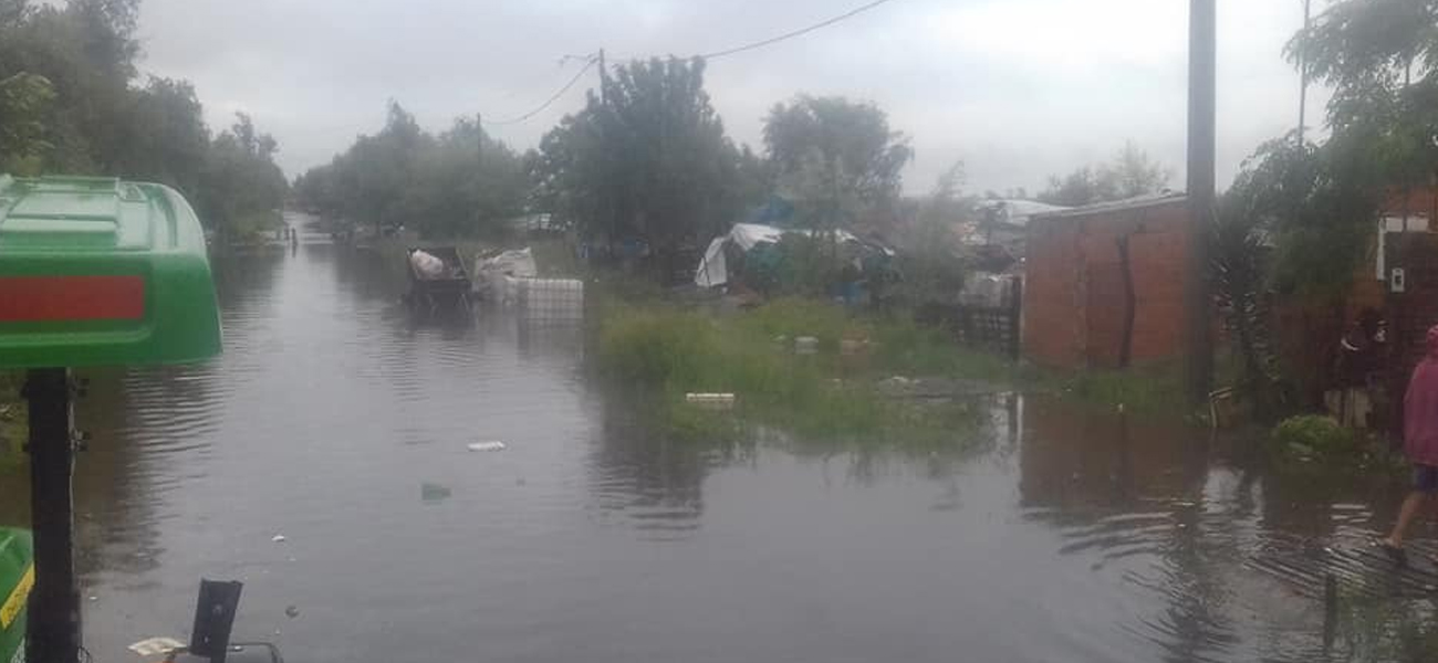 Ya son 115 los evacuados en Reconquista por el desborde del Arroyo El Rey
