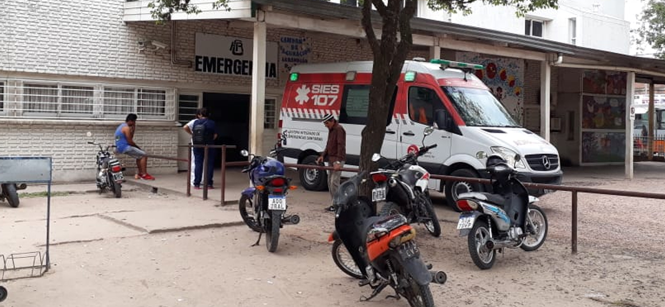 Peleó con su pareja y se disparó en el abdomen, cuando lo llevaban al hospital cayeron de la moto