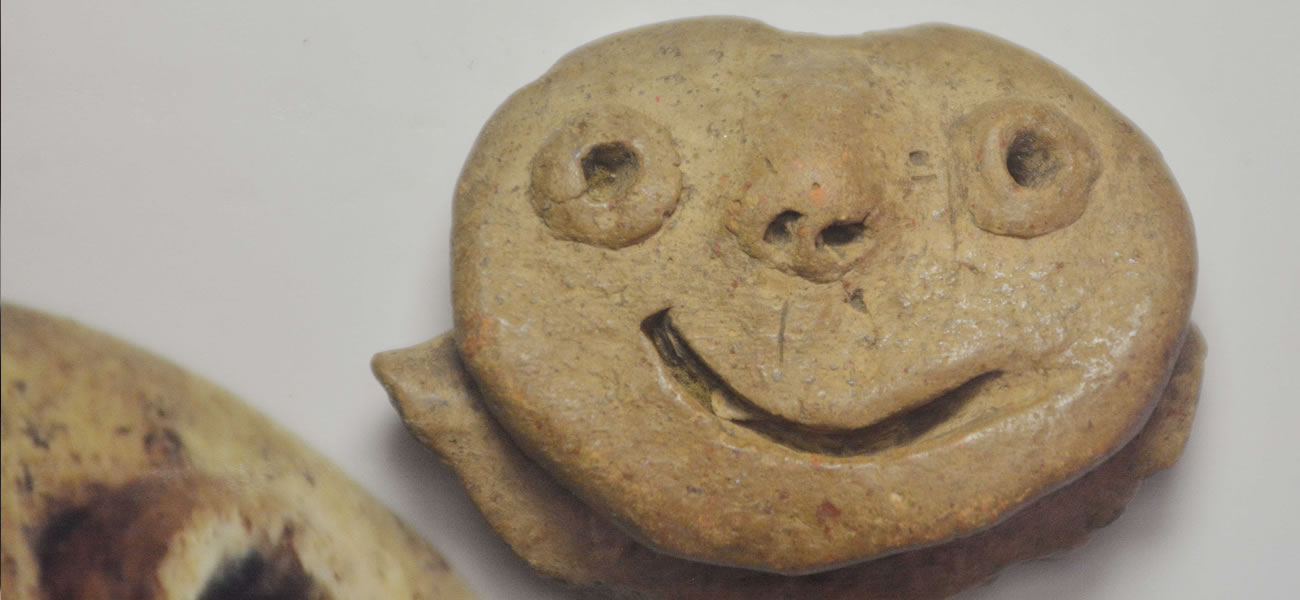 Muestra de juguetes de arcilla en el Museo de Arqueología
