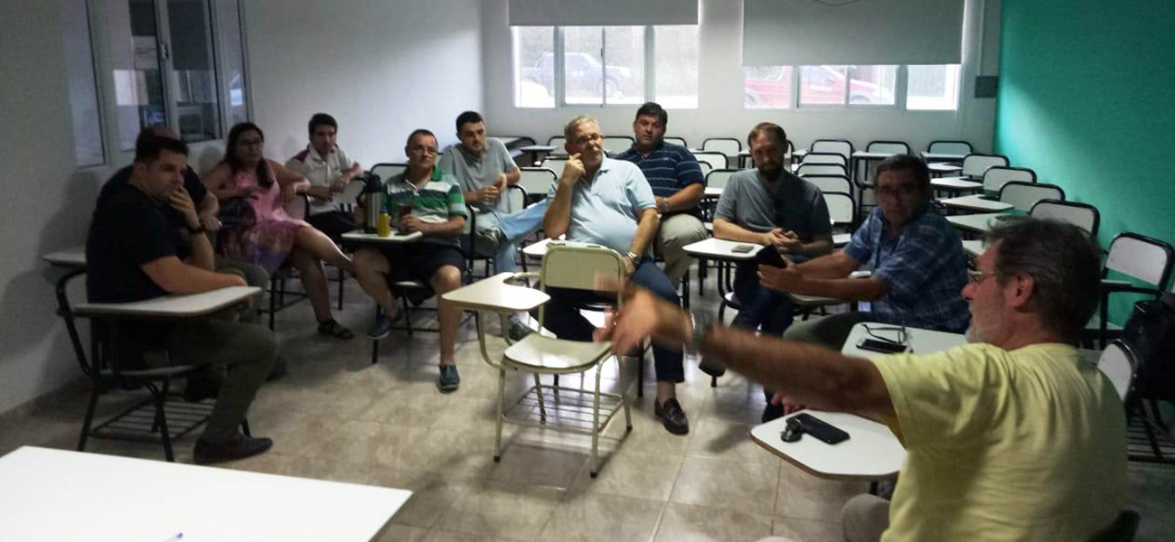 Secretarios se reunieron con empresarios del Distrito IT