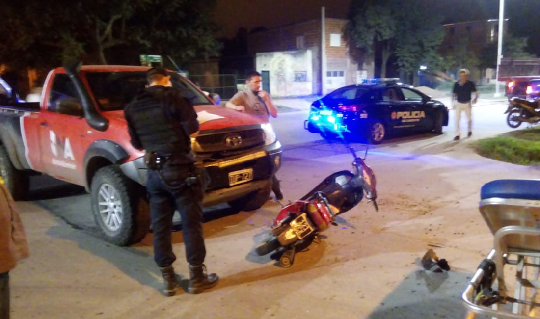 Borracho chocó a un empleado municipal que iba a trabajar