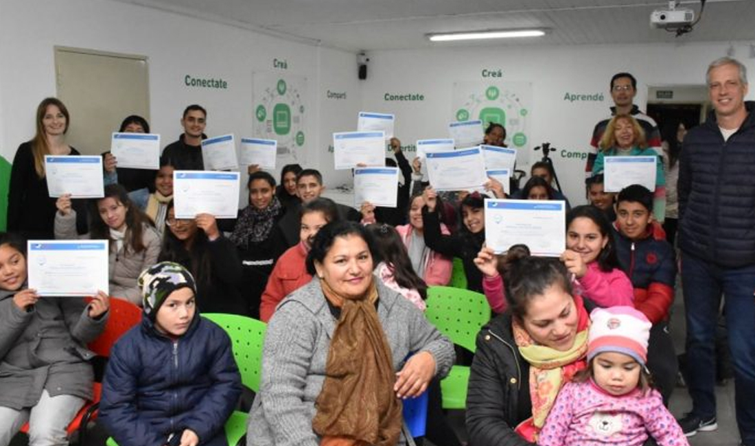 Avellaneda reconoció a los primeros egresados de los cursos dictados en el Punto Digital