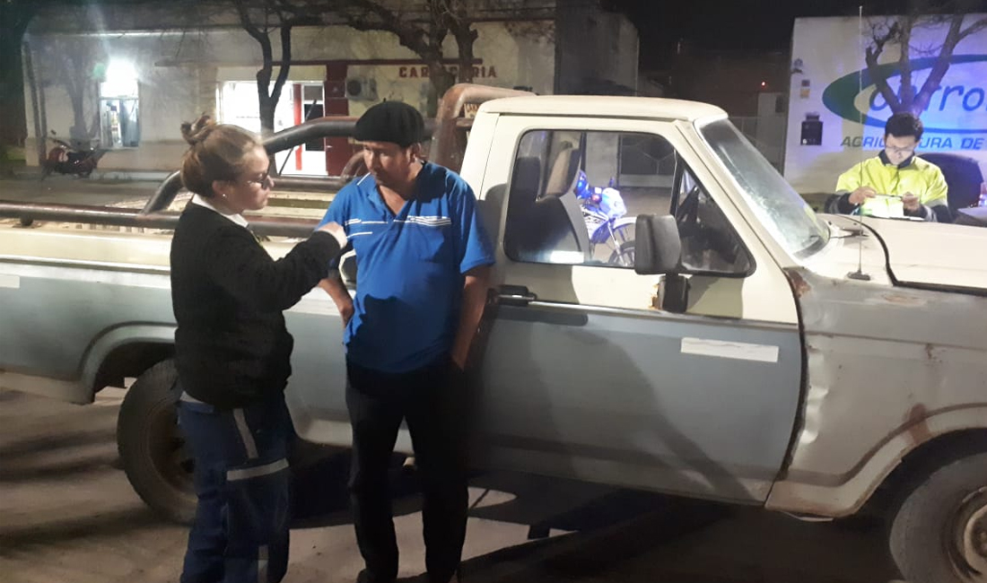 Retienen una camioneta que realizaba maniobras peligrosas. El conductor se negó al control de alcoholemia