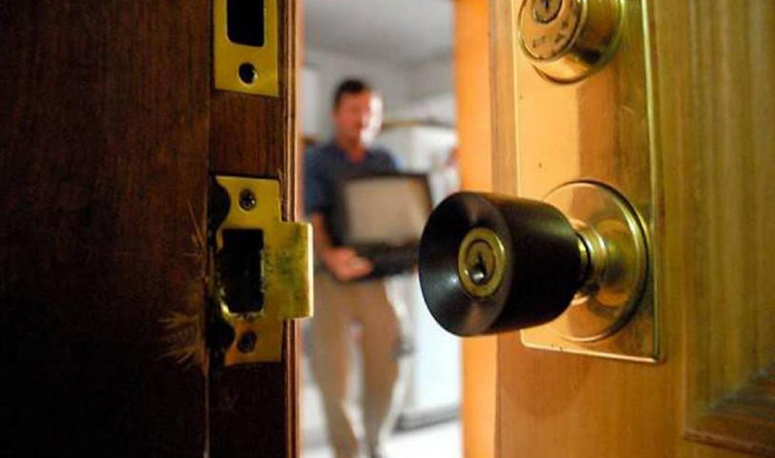 Ingresan a robar en una vivienda de Reconquista