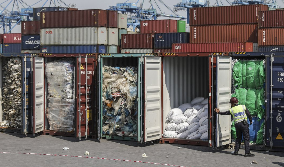 Macri habilitó a importar «residuos peligrosos»