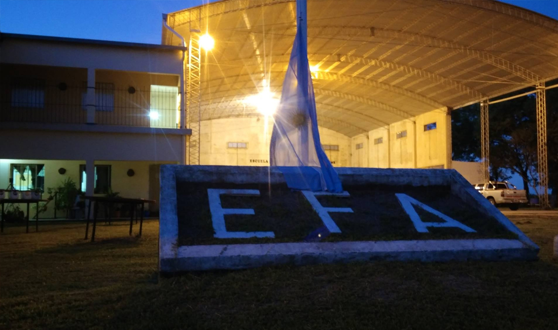 La EFA de Moussy cumplió 50 años y lo celebró con un multitudinario acto donde se presentó un libro con la historia institucional