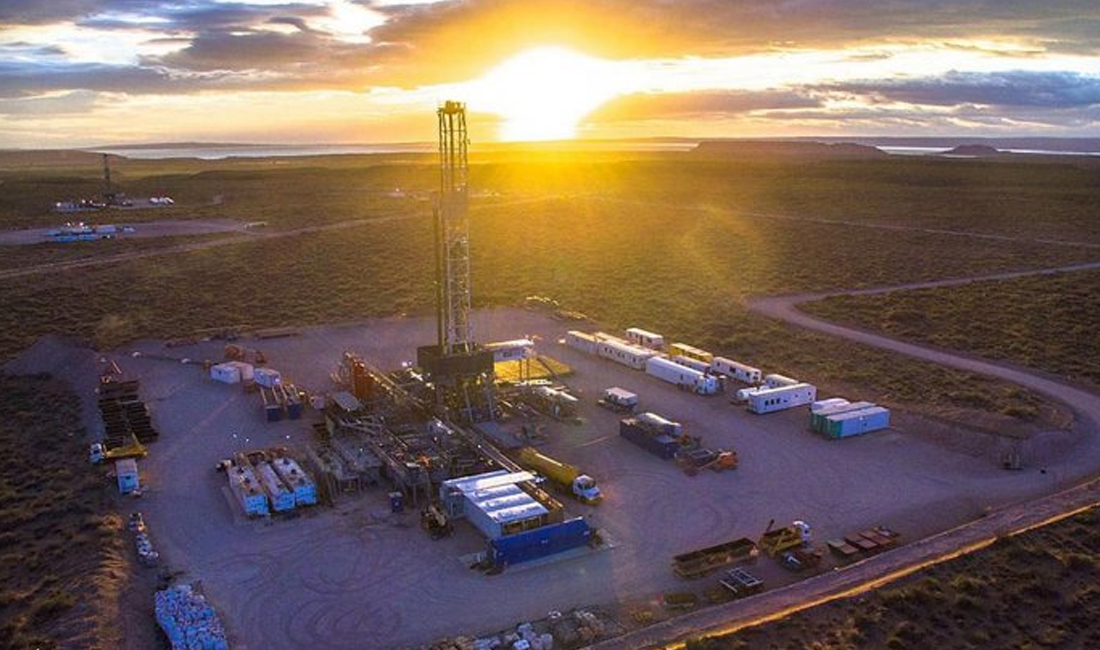 Alberto Fernández consensúa con las provincias petroleras el plan energético