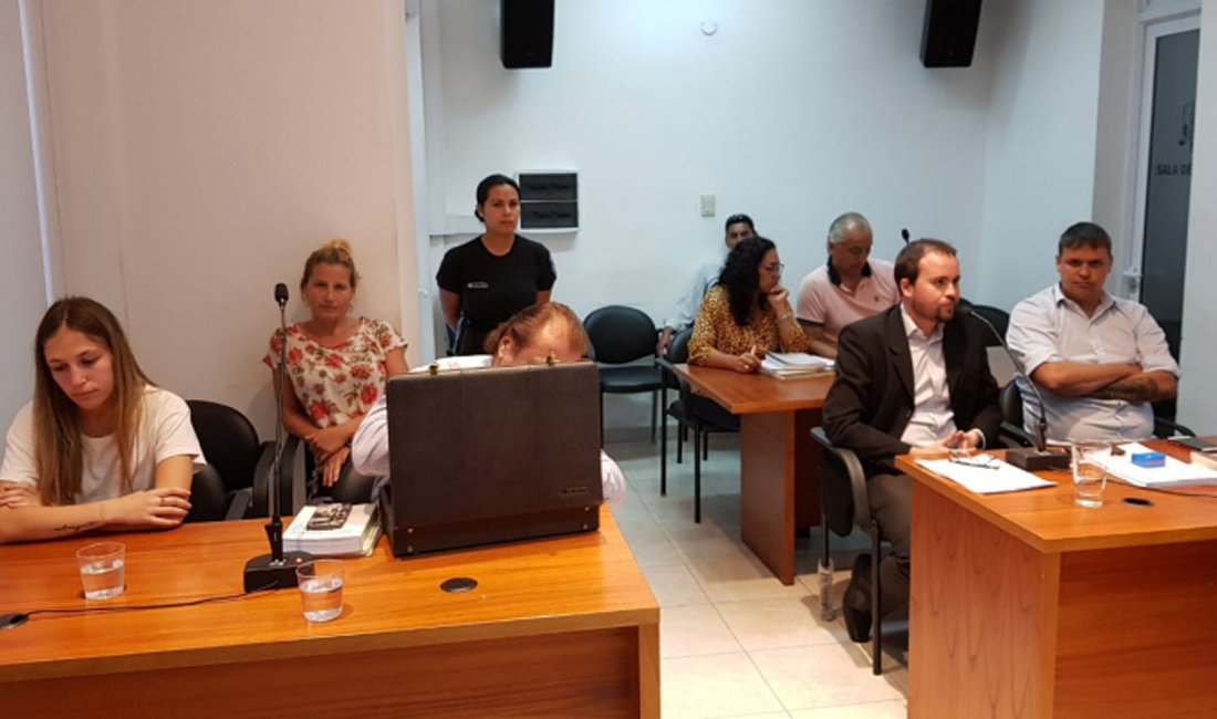 Imputaron a la mujer que atacó brutalmente a dos periodistas pero quedó en libertad