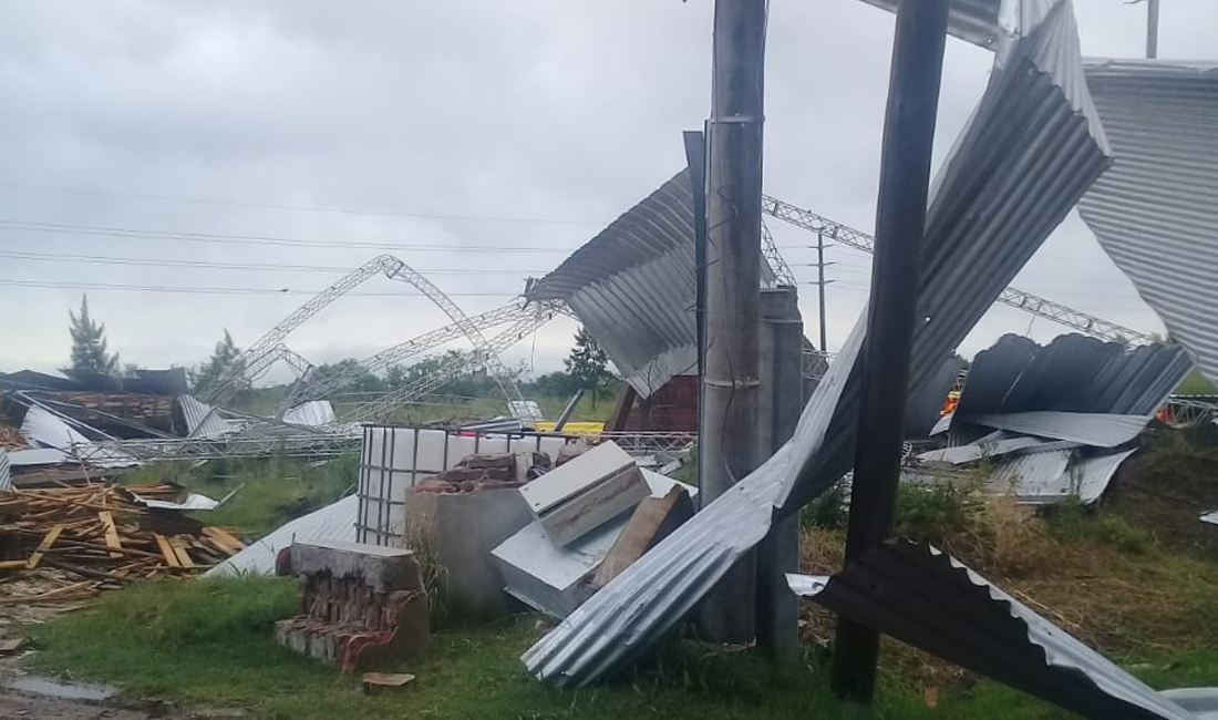 La tormenta destruyó tres empresas del Parque Industrial de Avellaneda
