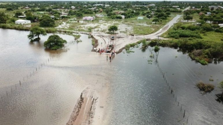 El ministerio de Desarrollo Social asiste en la emergencia climática a las localidades del norte santafesino