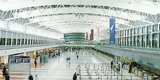 Con mayor presencia policial, intensifican controles en Aeropuerto de Ezeiza