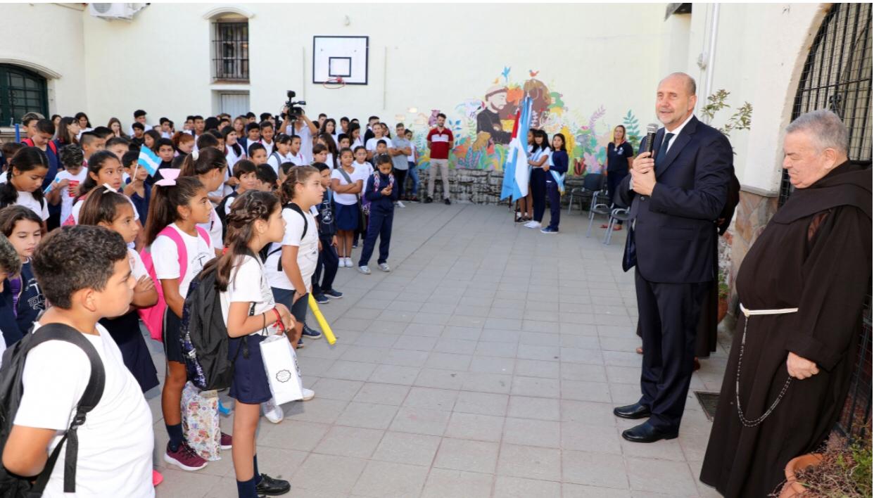 Perotti: “Vamos a abrir la inscripción el próximo lunes del boleto educativo”