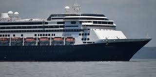 Coronavirus: murieron cuatro pasajeros en un crucero que partió de Buenos Aires y está varado en Panamá