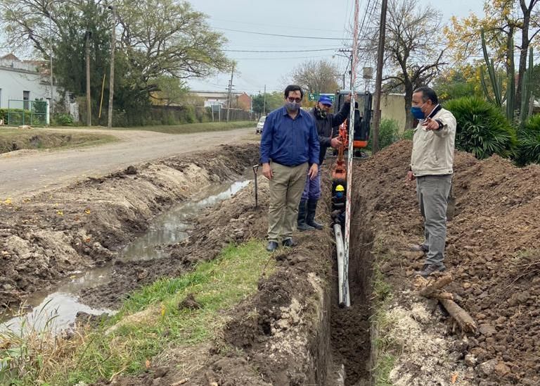 Reconquista avanza con las obras de cloacas en barrio Sarmiento