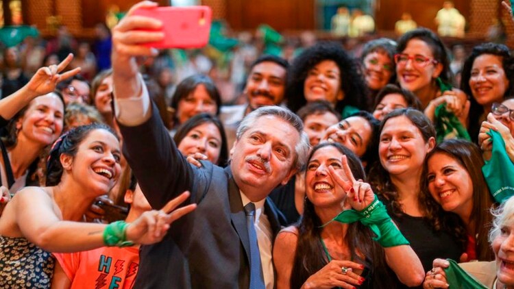 Aborto legal: el Gobierno mantiene la idea de enviar el proyecto este año
