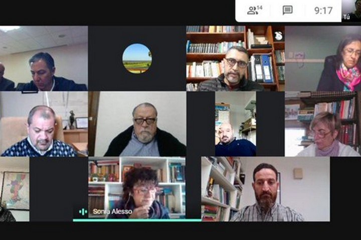 Paritaria docente: la Provincia no descarta otorgar una suma fija o un bono