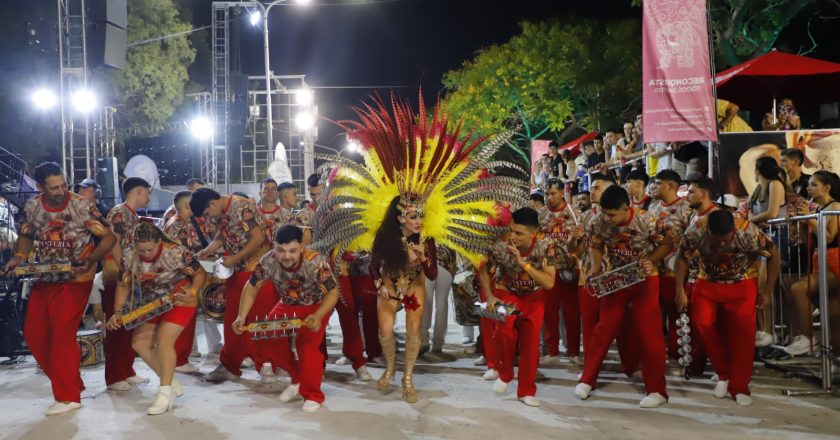 Reconquista tendrá su quinta noche de corsos