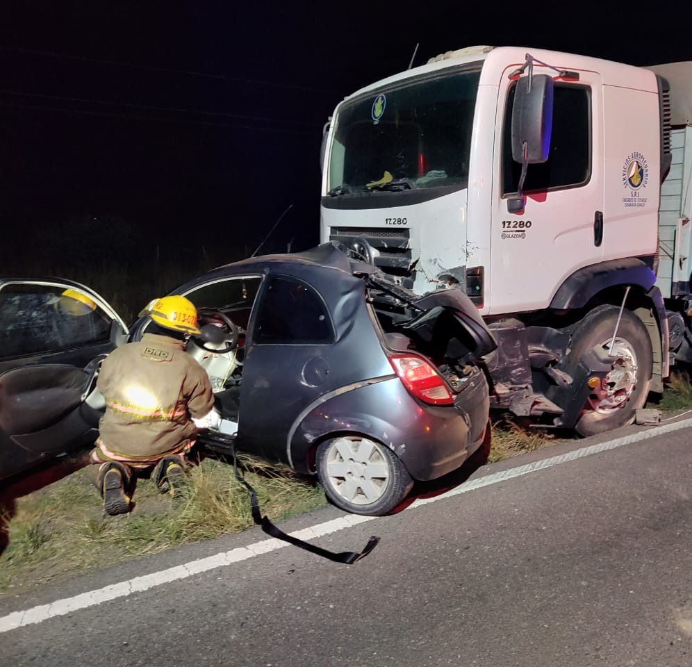 Grave accidente sobre la ruta 11 a la altura del Paraje Las Amintas ...